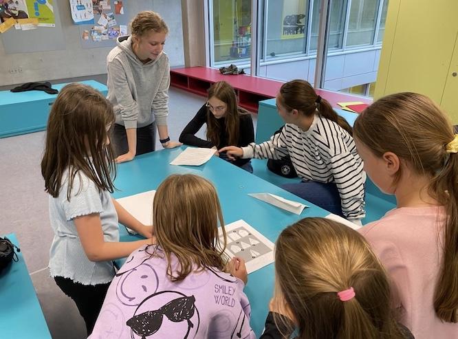 2025-10-3-Schulhausrallye4