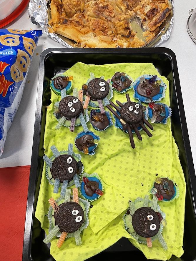 2025-11-09-Halloweenparty1