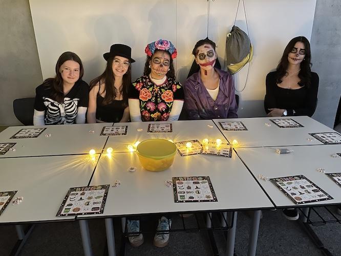 2025-11-09-Halloweenparty8